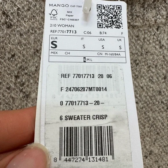 BRAND NEW Mango Beige Bouclé Crewneck Sweater in Size Small - Picture 7 of 8